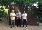 Torró ofrece a Miró dos meses para buscar otra ubicación a su escultura