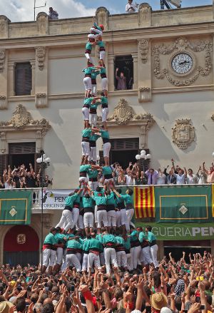 Los Castellers De Vilafranca Hacen Historia Catalu A El Pa S