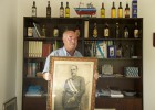 El alcalde preconstitucional de Beade cede su cargo a su nieta