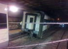 Tres heridos leves al descarrilar un tren en Barcelona