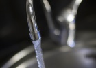 La Generalitat plantea una subida
del canon del agua del 7,2% en 2014 La Generalitat plantea una subida
del canon del agua del 7,2% en 2014