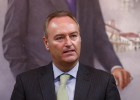 El PP de Fabra vuelve a impregnar de política el programa escolar