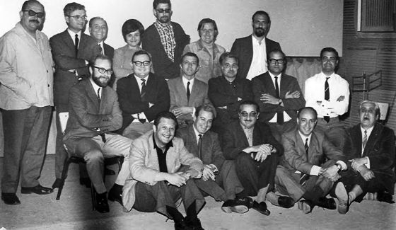 La Colla Tirant lo Blanc a Madrid l'any 1969. Hi ha Vicent Ventura, Juan Mollà, Fernando Romeu, Juan Genovés, Lluís Carandell, Josep Melià, Francesc Burguera, Julià Garcia Candau, Josep Carles Clemente, Joan Fuster, Manuel Vicent i Gonçal Castelló. Ricard Blasco, assegut, és el segon de la primera fila per l'esquerra, al costat de Fuster.