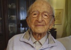 Polémico homenaje a un aviador centenario que luchó en España