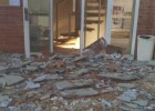 Cerrada la piscina de La Vaguada al caer parte del techo