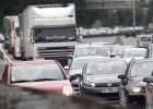 Las carreteras registran largas retenciones en la operación retorno