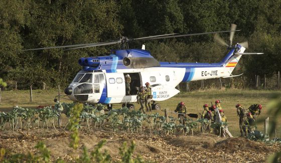 Helicoptero contraincendios de la Xunta / NACHO GÓMEZ