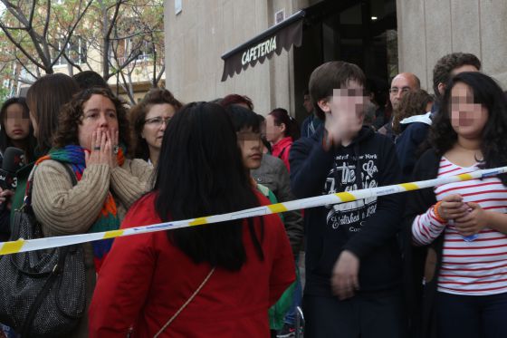 Ataque con ballesta en el instituto Joan Fuster de Barcelona