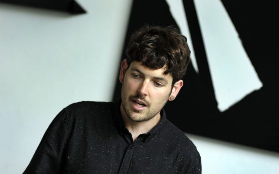 "Treballe com un científic, des de l’experimentació", diu Rubén M. Riera.