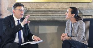 Puig y De la Oliva en el Palau de la Generalitat.