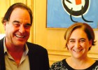 Colau, Oliver Stone i el seu “interès pel canvi polític a Barcelona”