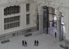 Carmena cede Cibeles a los ‘sin techo’ para cenar en Nochebuena