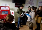 Centenares de opositores demandan a Metro por el examen Centenares de opositores demandan a Metro por el examen