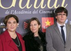 Nadons i moda en 20 metres de glòria vermella