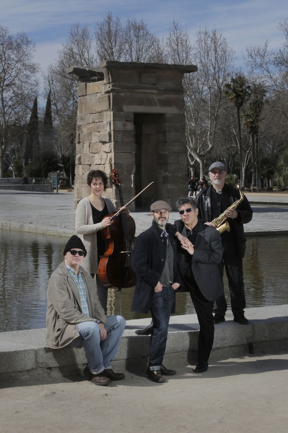 Guillermo Bazzola, Paloma Carrasco, Javier Entonado; Gregorio Kazaroff, Ricardo Tejero. Todos son miembros del colectivo, Raras Músicas.