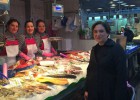 Colau: “Vender pescado es un trabajo tan digno como el de alcaldesa” Colau: “Vender pescado es un trabajo tan digno como el de alcaldesa”