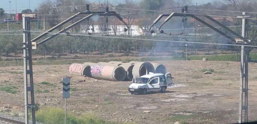 Imagen tomada por el denunciante durante el momento de la quema. Imagen tomada por el denunciante durante el momento de la quema.