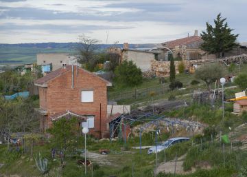 La nueva Ley del Suelo facilitará la regularización de las urbanizaciones ilegales La nueva Ley del Suelo facilitará la regularización de las urbanizaciones ilegales