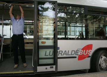 Competencia investiga un cartel en empresas de autobuses en Gipuzkoa
