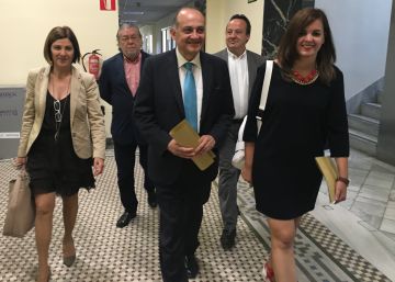 Calabuig: “Que els senyals a València estiguin en valencià, és normal”