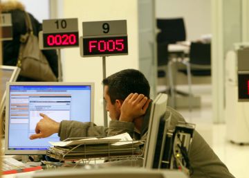 El paro baja en Cataluña en 79.200 personas y sitúa la tasa en el 13,2% El paro baja en Cataluña en 79.200 personas y sitúa la tasa en el 13,2%