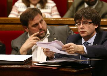 Los activistas culpan a Junts pel Sí del retraso de la renta garantizada
