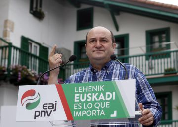 Ortuzar apela al “pase foral” para reclamar a los electores el “voto vasco”