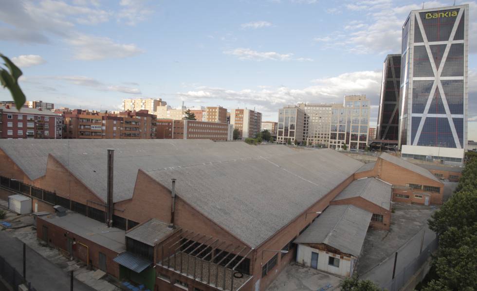 Instalaciones en la plaza de Castilla que Metro quiere convertir en su centro de mando.