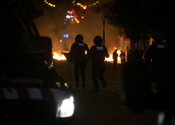 Cinco disturbios afrontan penas de hasta siete años de prisión por agresiones en Can Vies Cinco disturbios afrontan penas de hasta siete años de prisión por agresiones en Can Vies