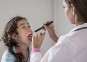 Muere un niño infectado por enterovirus en el Hospital de Mataró