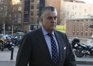 Bárcenas, denunciado por agredir a un hombre junto a su casa Bárcenas, denunciado por agredir a un hombre junto a su casa