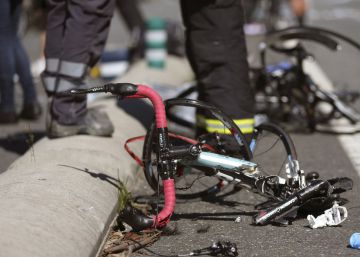 Un ciclista muere atropellado por un camión en la calle Ángel Guimerá de Valencia
