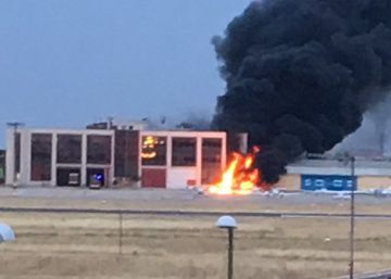 Dos muertos al estrellarse una avioneta en el aeródromo de Cuatro Vientos Dos muertos al estrellarse una avioneta en el aeródromo de Cuatro Vientos