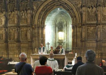 Missa (discreta) a Franco a la catedral del cardenal Cañizares