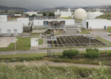 Colau apuesta por rebajar un 2,4% la tarifa del agua Colau apuesta por rebajar un 2,4% la tarifa del agua
