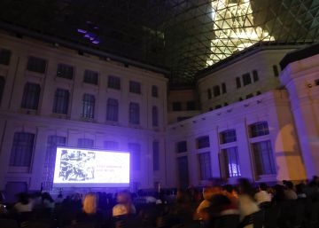 Cibeles vuelve a encender el proyector Cibeles vuelve a encender el proyector