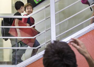 Ensenyament contracta 200 mestres menys dels anunciats per al nou curs
