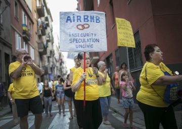 El plan de Colau contra los pisos turísticos detecta 32 albergues ilegales