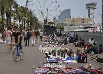 El top manta vuelve por la Mercè
