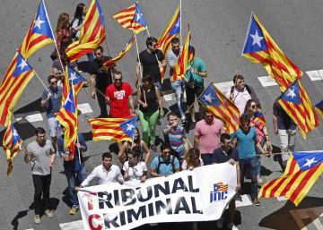 El Constitucional mantiene la suspensión de la ley catalana antidesahucios El Constitucional mantiene la suspensión de la ley catalana antidesahucios
