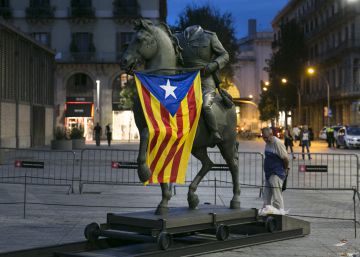 Incidentes y protestas en la polémica exposición de Franco