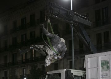 El Ayuntamiento retira la estatua