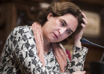 Colau supera la qüestió de confiança i aprova els Pressupostos