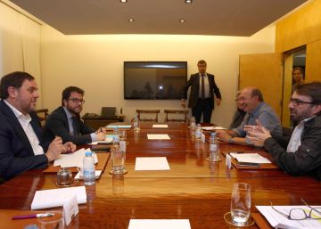 La creació de nous impostos tensa el Govern de Junts pel Sí