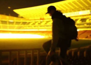 Dos jóvenes escalan de noche el Camp Nou y publican un vídeo de su hazaña