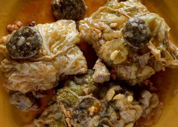 Lomo amb col és una dels menjars populars que retraten als illencs.