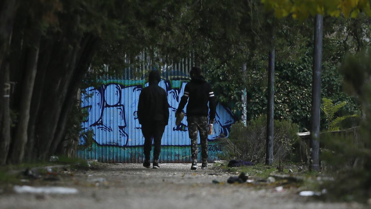 Un grupo de menores vive desde hace semanas en un parque de Hortaleza. 