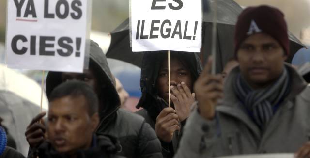 Manifestacion ayer para pedir el cierre del CIE.