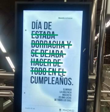 Uno de los carteles publicitarios de la campaña en la calle.