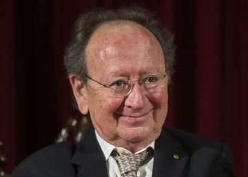 Les moltes vides de Joan Francesc Mira assoleixen el cim acadèmic Les moltes vides de Joan Francesc Mira assoleixen el cim acadèmic